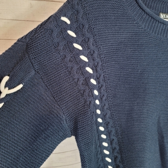VENUS NAVY BLUE KNIT SWEATER , SZ LARGE - Picture 6 of 12